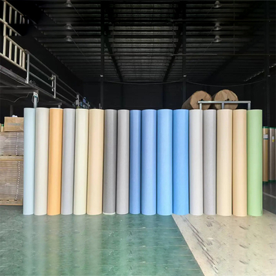 Rollo de suelo vinílico de PVC Huaao Barato 2 mm Rollo de linóleo de PVC homogéneo para suelos para hospitales, salas de baile, gimnasios y salas blancas